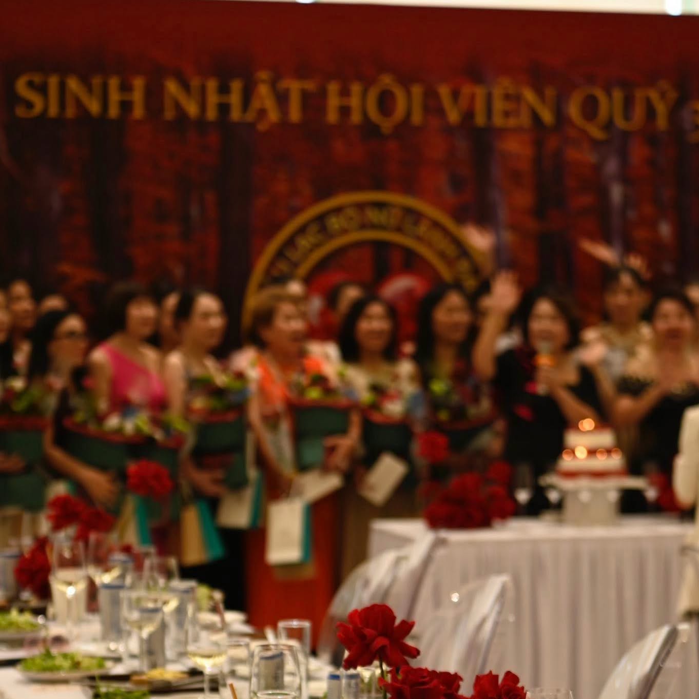 Ảnh tiệc Silver Plate